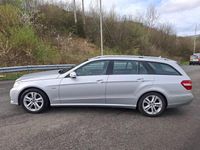 Usado Mercedes E350 Avantgarde 265 HP (194 kW) 2012 Prateado Carrinha