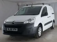 Used Citroën Berlingo 100 HP (73 kW) 2018 White MPV