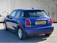 Używany Mini ONE Classic 101 KM (74 kW) 2019 Niebieski Hatchback