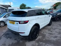 Used Land Rover Range Rover evoque HSE Dynamic 2018 White Estate