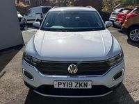 Usado VW T-Roc SEL 115 HP (84 kW) 2019 Prateado SUV