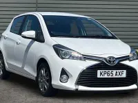Used Toyota Yaris 99 HP (72 kW) 2016 Hatchback