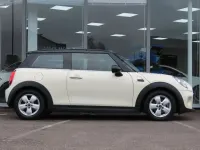 Begagnad Mini Cooper Classic 2019 Vit Halvkombi