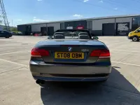 Begagnad BMW 330 Cabriolet Performance 2008 Grå Cab