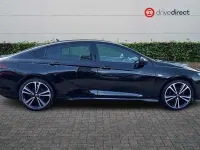 Usado Vauxhall Insignia GS Line 122 CV (89 kW) 2022 Negro Utilitario