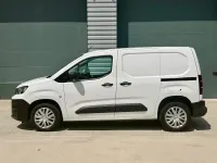 Used Peugeot Partner 2019 White MPV