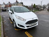 Used Ford Fiesta Zetec 82 HP (60 kW) 2012 White Hatchback