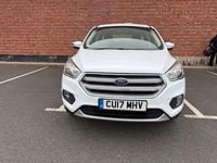 Usado Ford Kuga Zetec 120 HP (88 kW) 2017 Branco SUV