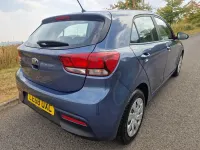 Used Kia Rio 83 HP (61 kW) 2018 Blue Hatchback