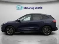 Usado Ford Kuga ST-Line 225 CV (165 kW) 2023 Azul SUV