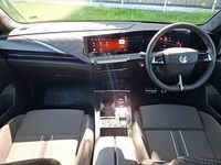 Second-hand Vauxhall Astra 130 CP (95 kW) 2023 Galben Hatchback