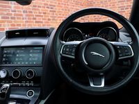 Używany Jaguar F-Type R-Dynamic 380 KM (279 kW) 2020 Szary Coupe
