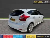 Used Ford Focus Zetec 125 HP (91 kW) 2014 White Hatchback