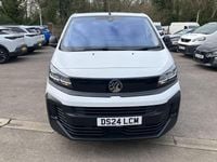 Used Vauxhall Vivaro 145 HP (106 kW) 2024 White MPV