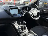Usado Ford Kuga Titanium 150 HP (110 kW) 2017 Azul SUV