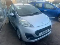 Used Peugeot 107 Active 68 HP (50 kW) 2013 Silver Hatchback
