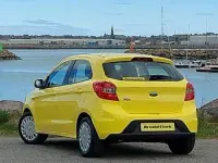 Begagnad Ford Ka Plus Studio 70 HK (51 kW) 2017 Gul Halvkombi