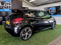 Used Peugeot 208 Prestige 208 HP (152 kW) 2017 Black Hatchback