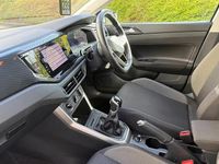 Begagnad VW Polo Life 95 HK (69 kW) 2023 Silver Halvkombi