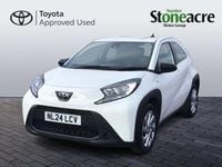 Used Toyota Aygo X PURE 72 HP (52 kW) 2024 White SUV