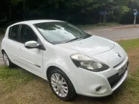 Used Renault Clio Dynamique 88 HP (64 kW) 2012 White Hatchback