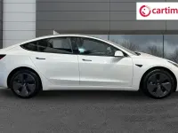Usado Tesla Model 3 RWD 208 kW (283 HP) 2023 Branco Sedan