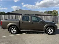 Used Nissan Navara Tekna 190 HP (139 kW) 2015 Beige Pickup