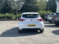 Used Renault Clio Evolution 90 HP (66 kW) 2023 White Hatchback
