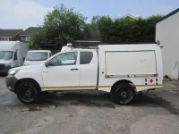 Used Toyota HiLux Active 150 HP (110 kW) 2018 White Pickup
