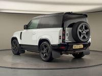 Used Land Rover Defender SE Dynamic 250 HP (183 kW) 2022 Fuji white SUV