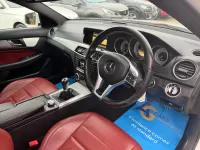 Begagnad Mercedes C250 Sport Edition 2011 Vit Sportkupé