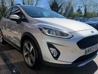 Second-hand Ford Fiesta Active 101 CP (74 kW) 2019 Argintiu Hatchback