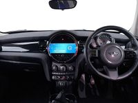 Used Mini Cooper Classic 134 HP (98 kW) 2022 White Hatchback