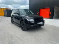 Käytetty Land Rover Range Rover Vogue SE 2014 Musta Katumaasturi