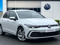 Begagnad VW Golf VIII GTE 245 HK (180 kW) 2025 Vit Halvkombi