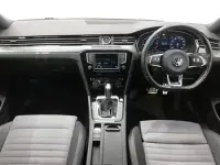 Usado VW Passat R-line 190 HP (139 kW) 2017 Branco Sedan
