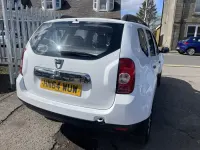 Begagnad Dacia Duster Ambiance 110 HK (80 kW) 2014 Vit SUV