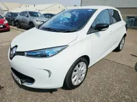 Used Renault Zoe Dynamique 64 kW (88 HP) 2015 White Hatchback