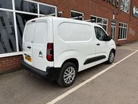 Used Citroën Berlingo 100 HP (73 kW) 2022 White MPV