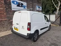 Used Citroën Berlingo 100 HP (73 kW) 2018 White MPV