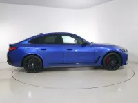 Begagnad BMW i4 Comfort Edition 400 kW (544 HK) 2023 Blå Sedan
