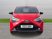Begagnad Toyota Aygo Trend 70 HK (51 kW) 2021 Röd Halvkombi