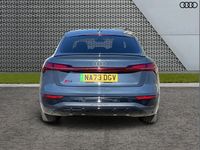 Używany Audi Q8 e-tron S-Line 300 kW (408 KM) 2023 Niebieski SUV