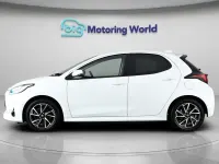 Used Toyota Yaris Design 116 HP (85 kW) 2023 White Hatchback