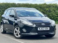Begagnad Ford Focus Zetec 125 HK (91 kW) 2013 Svart Kombi