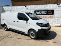 Used Vauxhall Vivaro 145 HP (106 kW) 2024 White MPV
