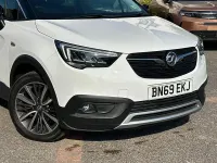 Used Vauxhall Crossland X Elite 82 HP (60 kW) 2019 White SUV