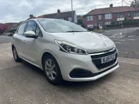 Usado Peugeot 208 Active 82 HP (60 kW) 2015 Branco Citadino