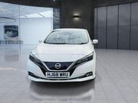 Begagnad Nissan Leaf Acenta 110 kW (150 HK) 2018 Vit Halvkombi