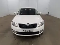 Begagnad Skoda Octavia Elegance 2015 Vit Kombi